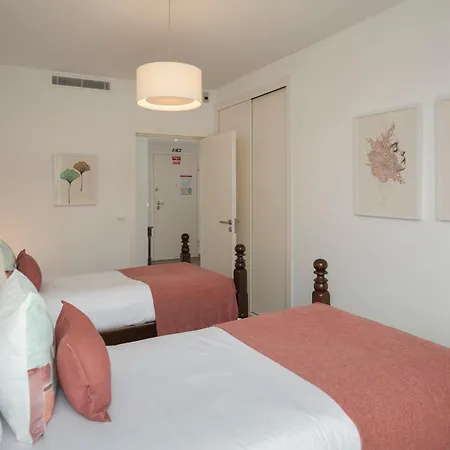 The Plaza フンシャル