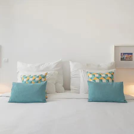 The Plaza Φουνκάλ